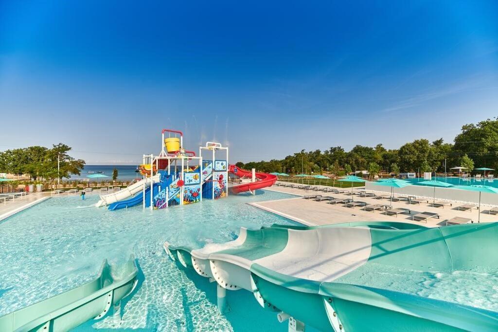 Adriamar Mobile Homes In Camping Park Umag Buitenkant foto