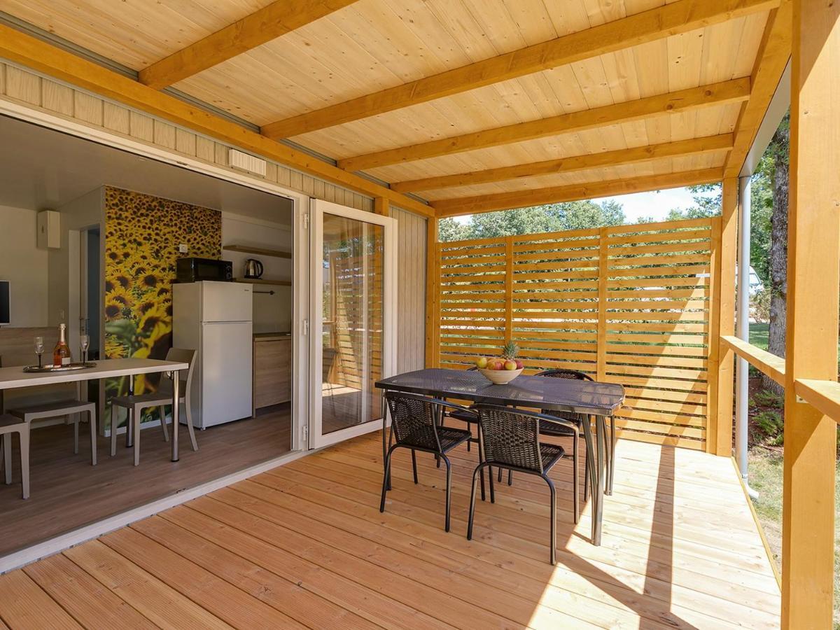 Adriamar Mobile Homes In Camping Park Umag Buitenkant foto