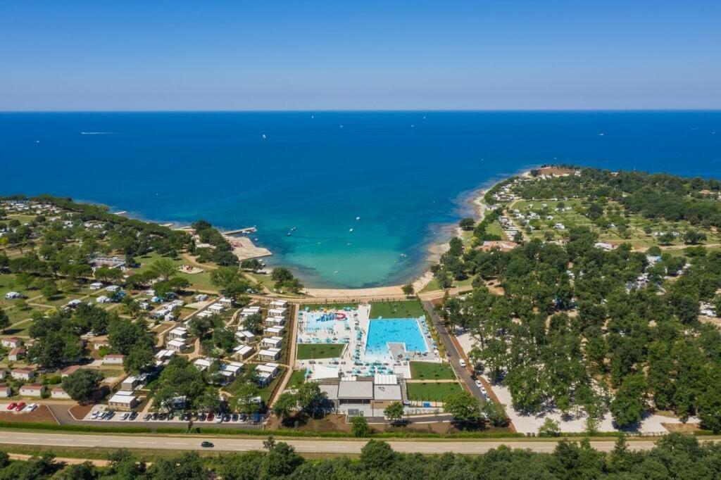 Adriamar Mobile Homes In Camping Park Umag Buitenkant foto