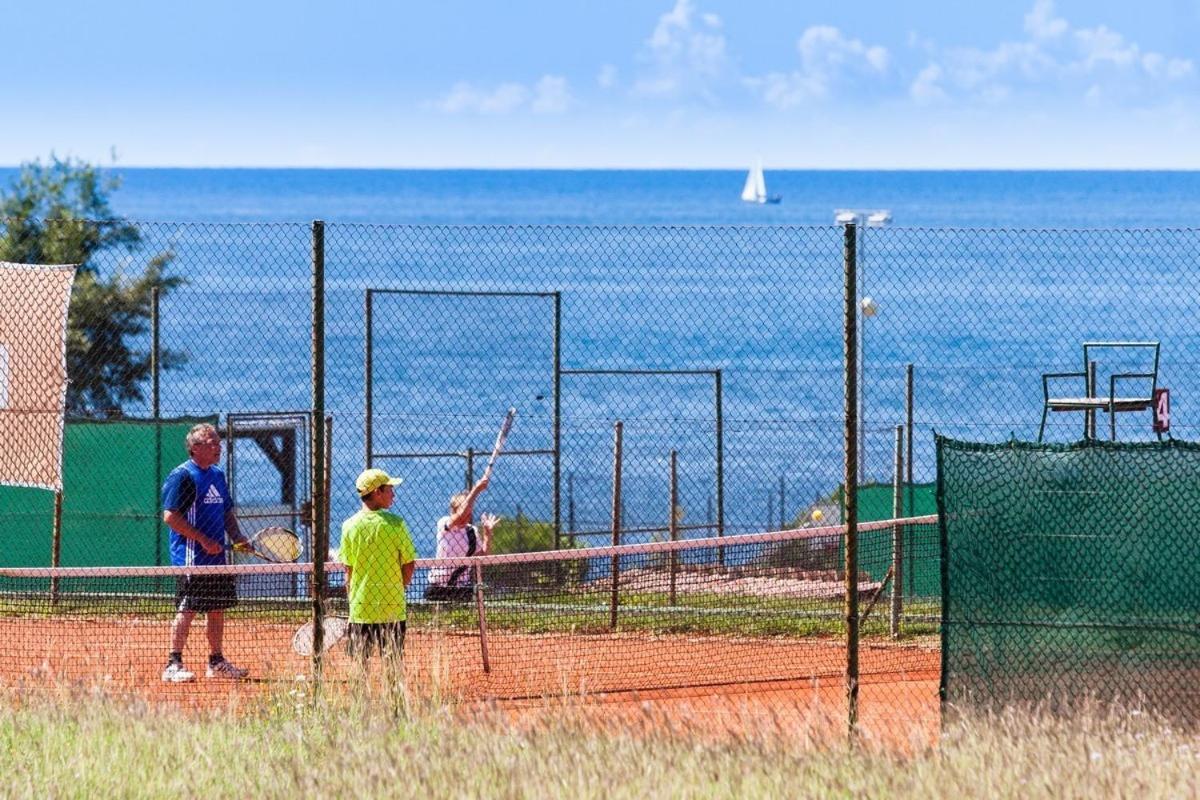 Adriamar Mobile Homes In Camping Park Umag Buitenkant foto
