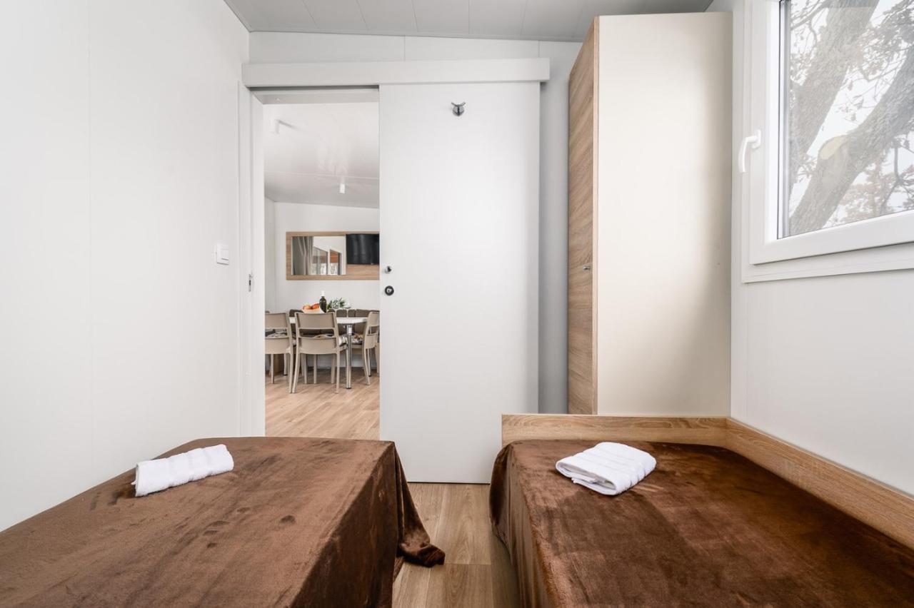 Adriamar Mobile Homes In Camping Park Umag Buitenkant foto